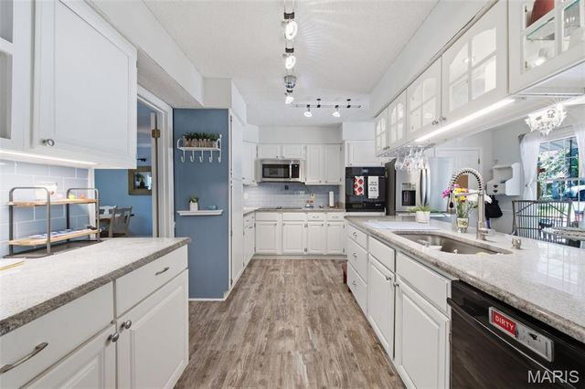 21 Trails End, Eureka, MO 63025