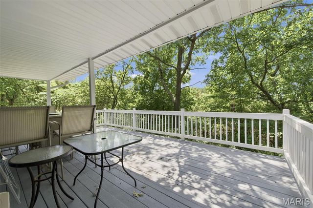 21 Trails End, Eureka, MO 63025
