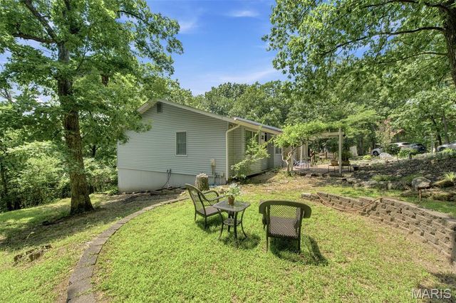 21 Trails End, Eureka, MO 63025