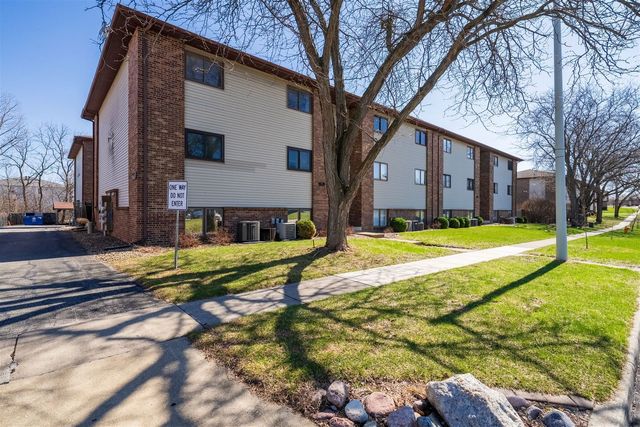 1916 Tracy Drive 48, Bloomington, IL 61704