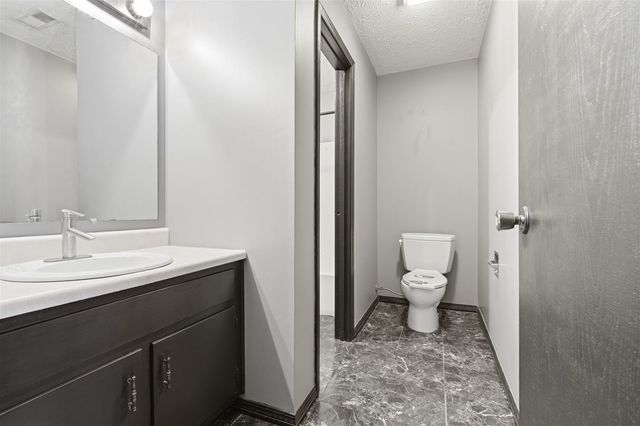 1916 Tracy Drive 48, Bloomington, IL 61704