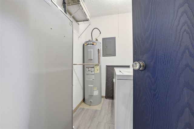 1916 Tracy Drive 48, Bloomington, IL 61704