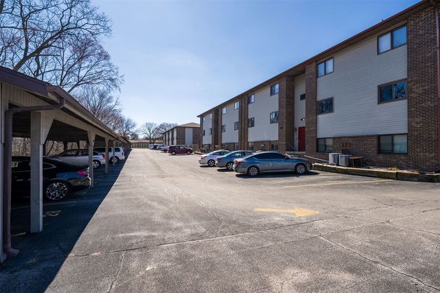 1916 Tracy Drive 48, Bloomington, IL 61704