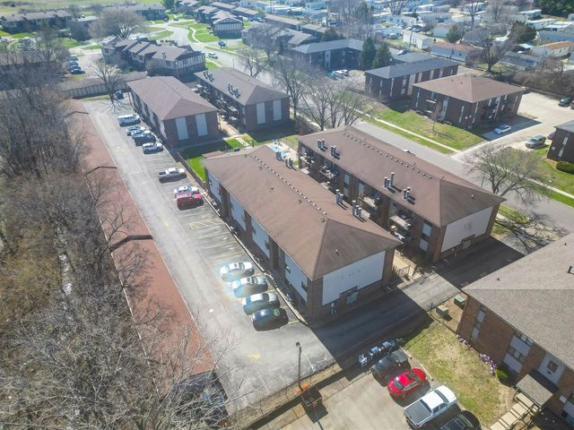 1916 Tracy Drive 48, Bloomington, IL 61704