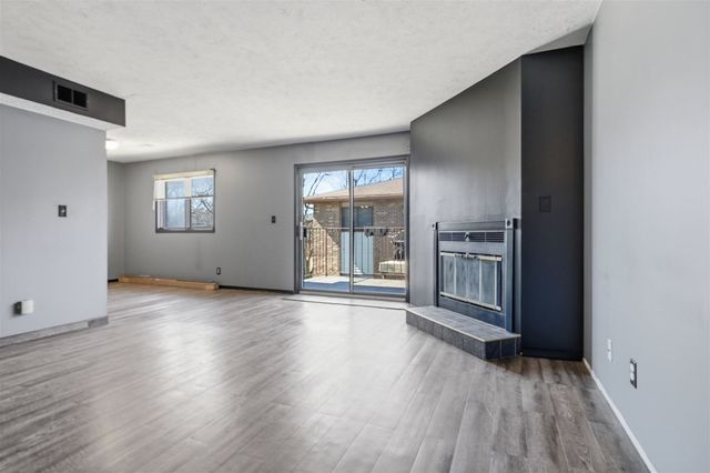 1916 Tracy Drive 48, Bloomington, IL 61704