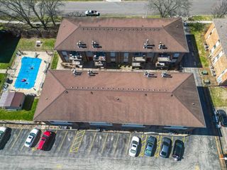 1916 Tracy Drive 48, Bloomington, IL 61704