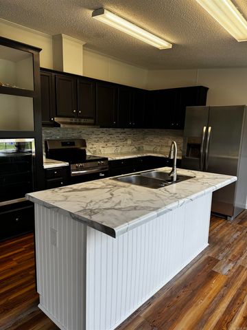 130 Hollis Road, Clinton, AR 72031