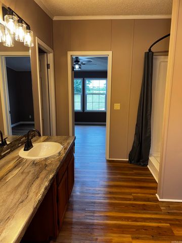 130 Hollis Road, Clinton, AR 72031