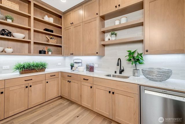 43268 SE 145th Place, North Bend, WA 98045