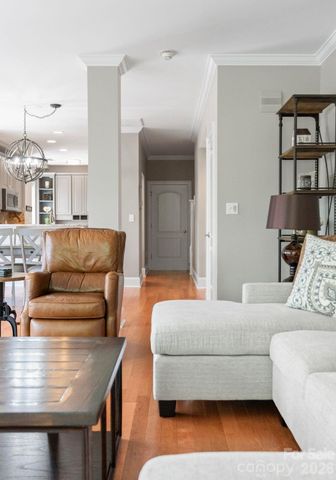 400 N Church Street 422, Charlotte, NC 28202