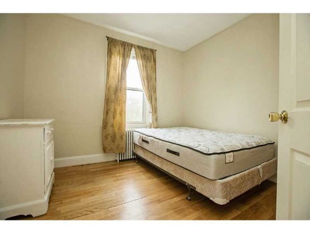 15 WEBSTER Street 2, Newport, RI 02840