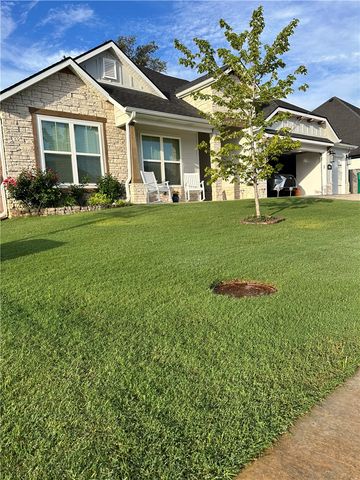 1111 Red Maple Street, Centerton, AR 72719