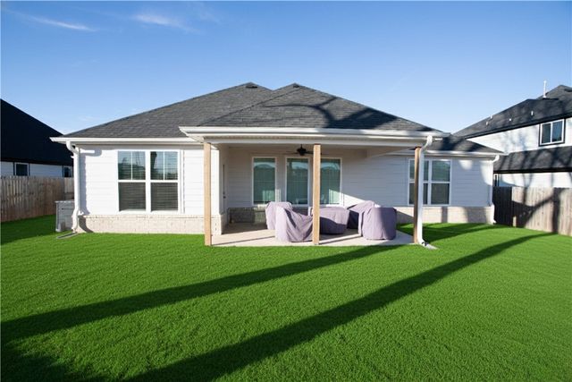 1111 Red Maple Street, Centerton, AR 72719