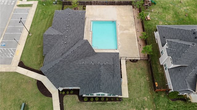 1111 Red Maple Street, Centerton, AR 72719