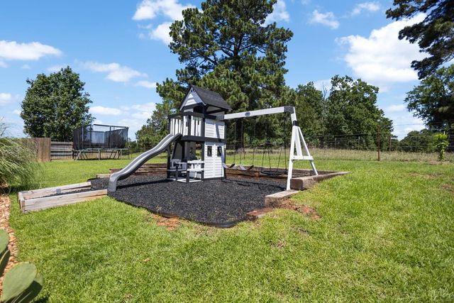 11176 Fox Trail, Flint, TX 75762