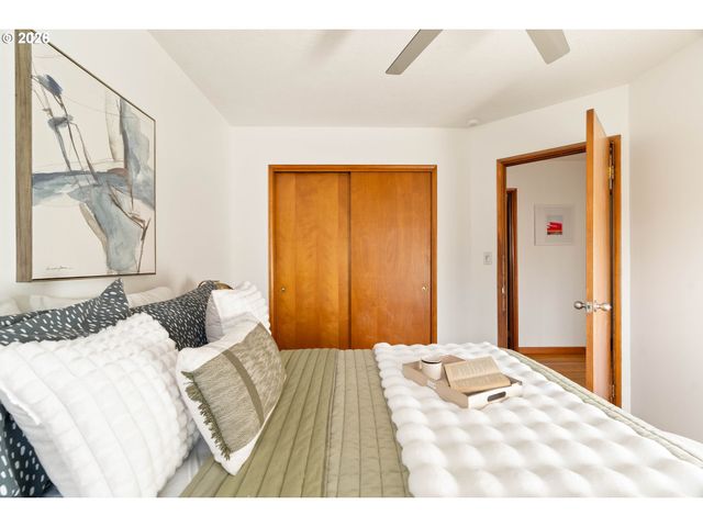 6725 Se CATALINA Ln, Milwaukie, OR 97222