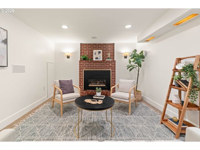 6725 Se CATALINA Ln, Milwaukie, OR 97222