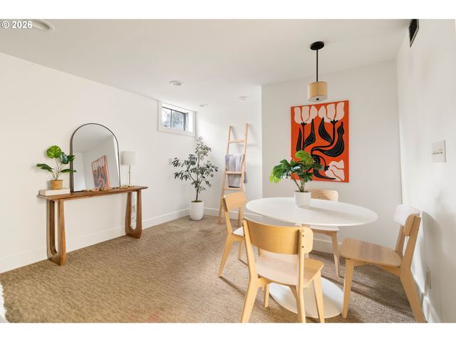 6725 Se CATALINA Ln, Milwaukie, OR 97222