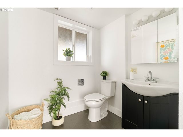 6725 Se CATALINA Ln, Milwaukie, OR 97222