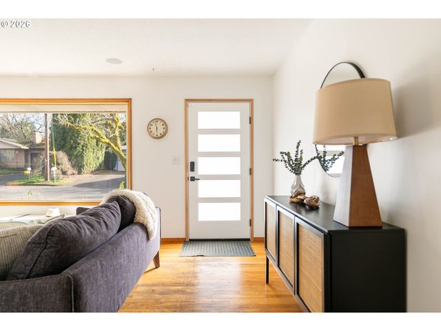 6725 Se CATALINA Ln, Milwaukie, OR 97222