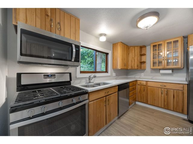 1335 E 7th St, Loveland, CO 80537