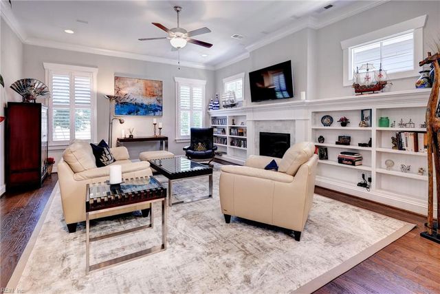 302 Page ST, Williamsburg, VA 23185