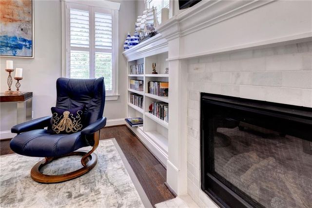 302 Page ST, Williamsburg, VA 23185
