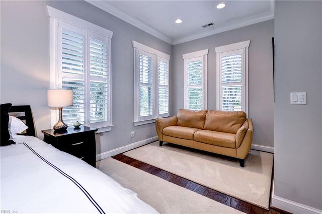 302 Page ST, Williamsburg, VA 23185