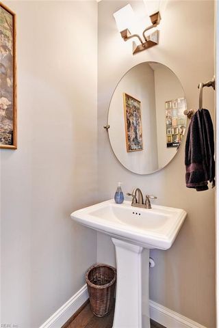 302 Page ST, Williamsburg, VA 23185