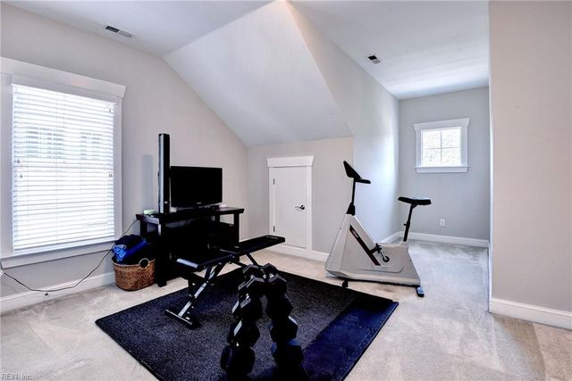 302 Page ST, Williamsburg, VA 23185