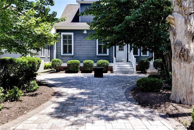 302 Page ST, Williamsburg, VA 23185