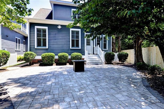 302 Page ST, Williamsburg, VA 23185
