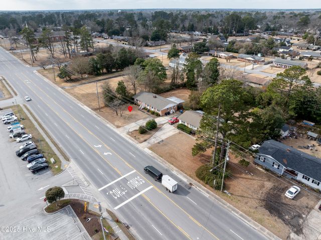 1007 Henderson Drive, Jacksonville, NC 28540