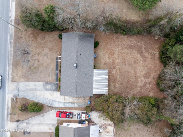 1007 Henderson Drive, Jacksonville, NC 28540