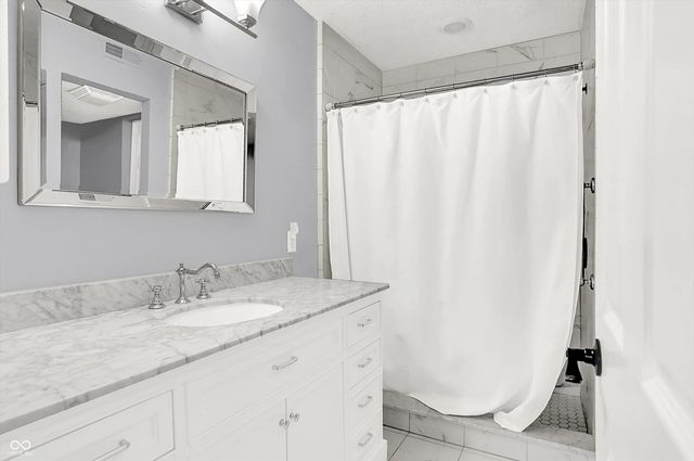 8852 Lahr Court, Indianapolis, IN 46256