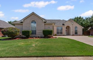 8433 Emerald Circle, North Richland Hills, TX 76180