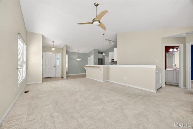 214 Maryland Drive 26B, O'fallon, MO 63366