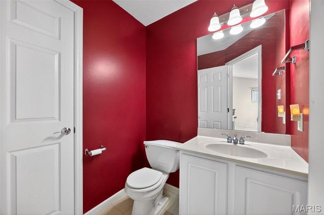 214 Maryland Drive 26B, O'fallon, MO 63366