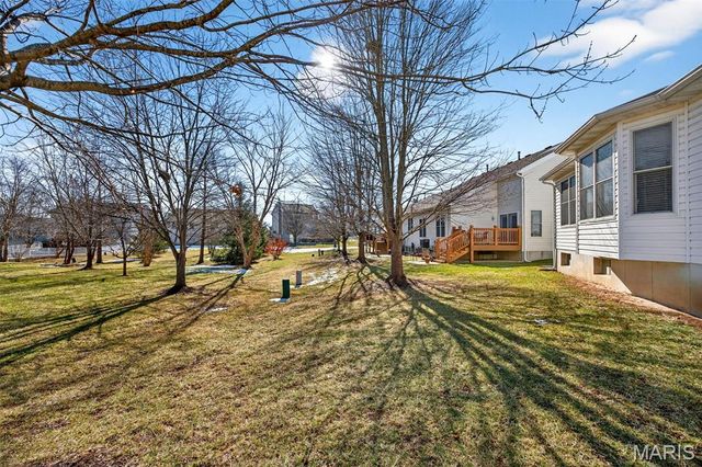 214 Maryland Drive 26B, O'fallon, MO 63366