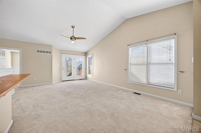 214 Maryland Drive 26B, O'fallon, MO 63366