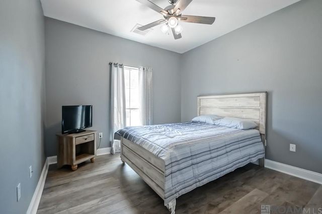 10109 Angela Dr, Denham Springs, LA 70706
