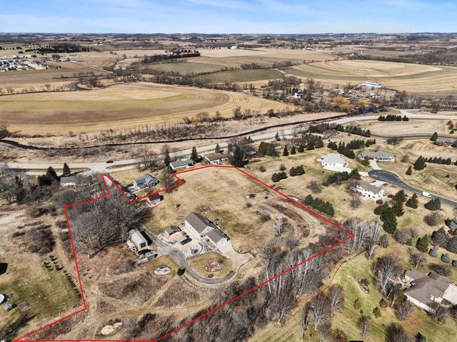 N1755 Sunset LANE, Campbellsport, WI 53010