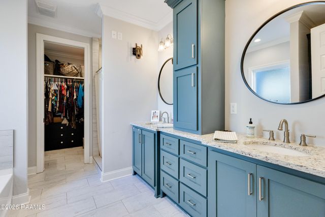 204 San Sebastian Drive, Youngsville, LA 70592