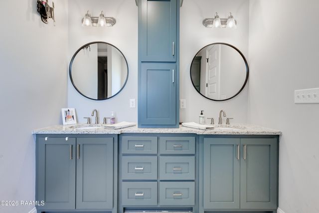 204 San Sebastian Drive, Youngsville, LA 70592