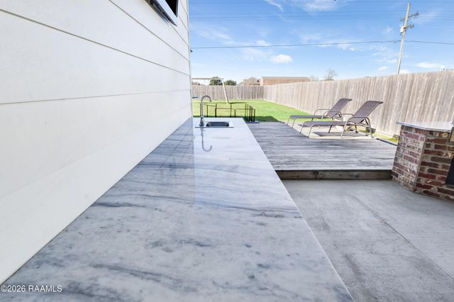 204 San Sebastian Drive, Youngsville, LA 70592