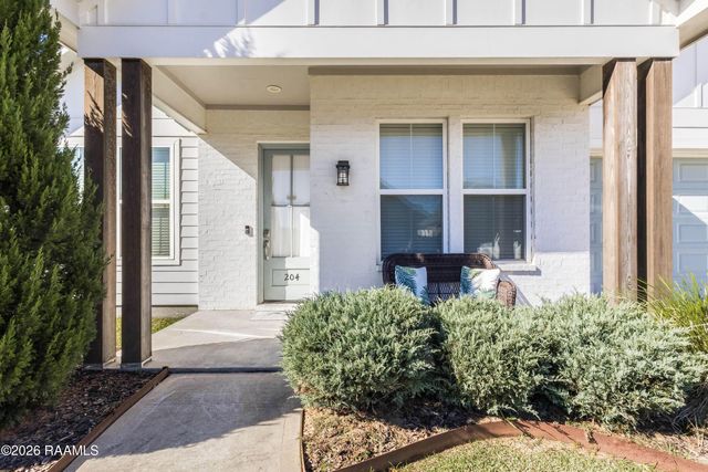 204 San Sebastian Drive, Youngsville, LA 70592