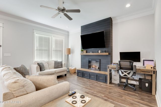 204 San Sebastian Drive, Youngsville, LA 70592