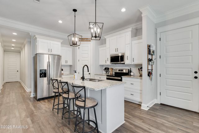 204 San Sebastian Drive, Youngsville, LA 70592