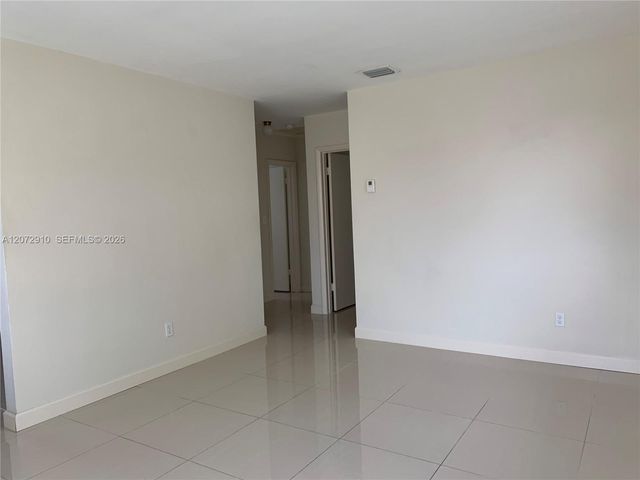 1200 SW 31st Avenue 1, Miami, FL 33135