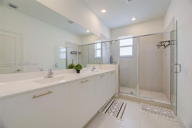 12604 NW 23rd Pl 0, Miami, FL 33167